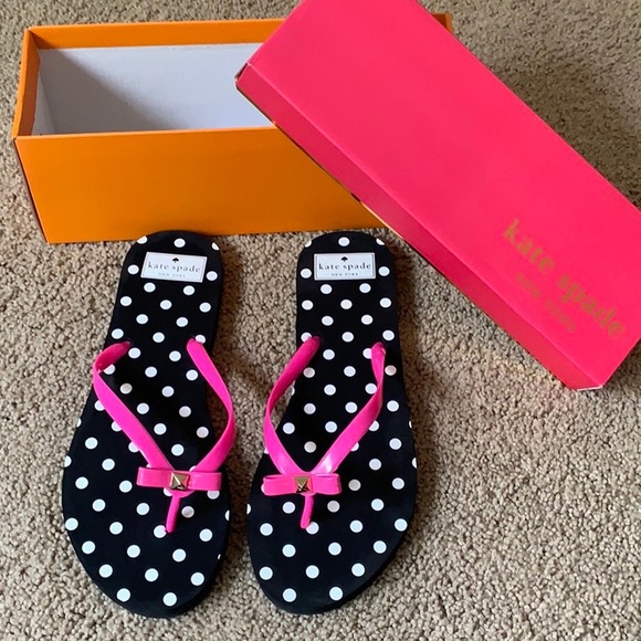 kate spade Shoes - Kate Spade Polka Dot Flip Flop Sandals